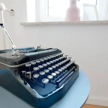 110 M2, Dachterrasse, Kueche, Zentral, Ruhige Lage דירה