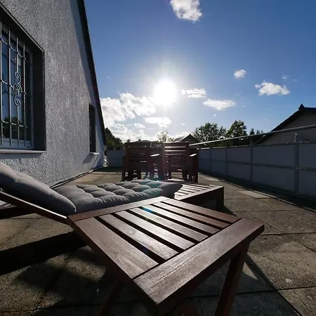 110 M2, Dachterrasse, Kueche, Zentral, Ruhige Lage דירה *