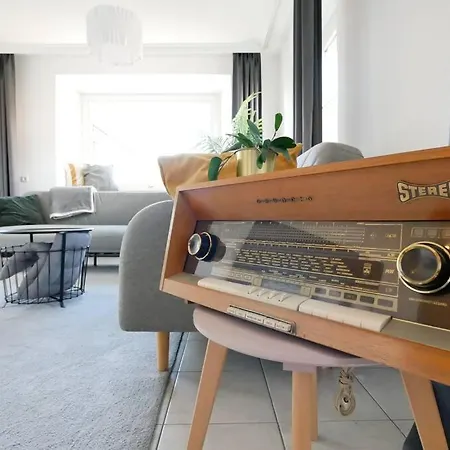 110 M2, Dachterrasse, Kueche, Zentral, Ruhige Lage דירה פאדרבורן