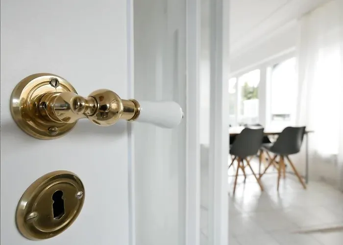 110 M2, Dachterrasse, Kueche, Zentral, Ruhige Lage *