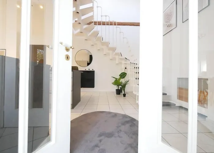 公寓 110 M2, Dachterrasse, Kueche, Zentral, Ruhige Lage *